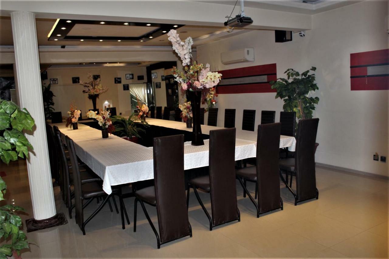 מלון לאהור Grand Enclave מראה חיצוני תמונה